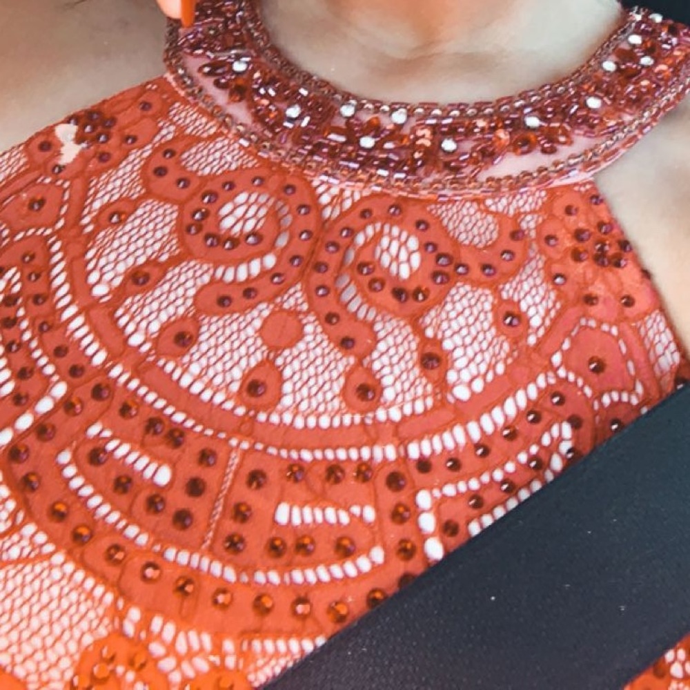 GORGEOUS PROM DRESS - Picture 4 of 4
